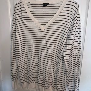 V neck striped sweater